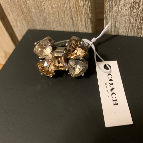 BNWT Coach Ring (Rare) with Light Pink/Peach Stones - Picture 7 of 7